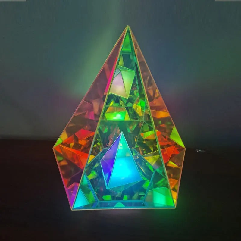 4D Polychromatic Lamp